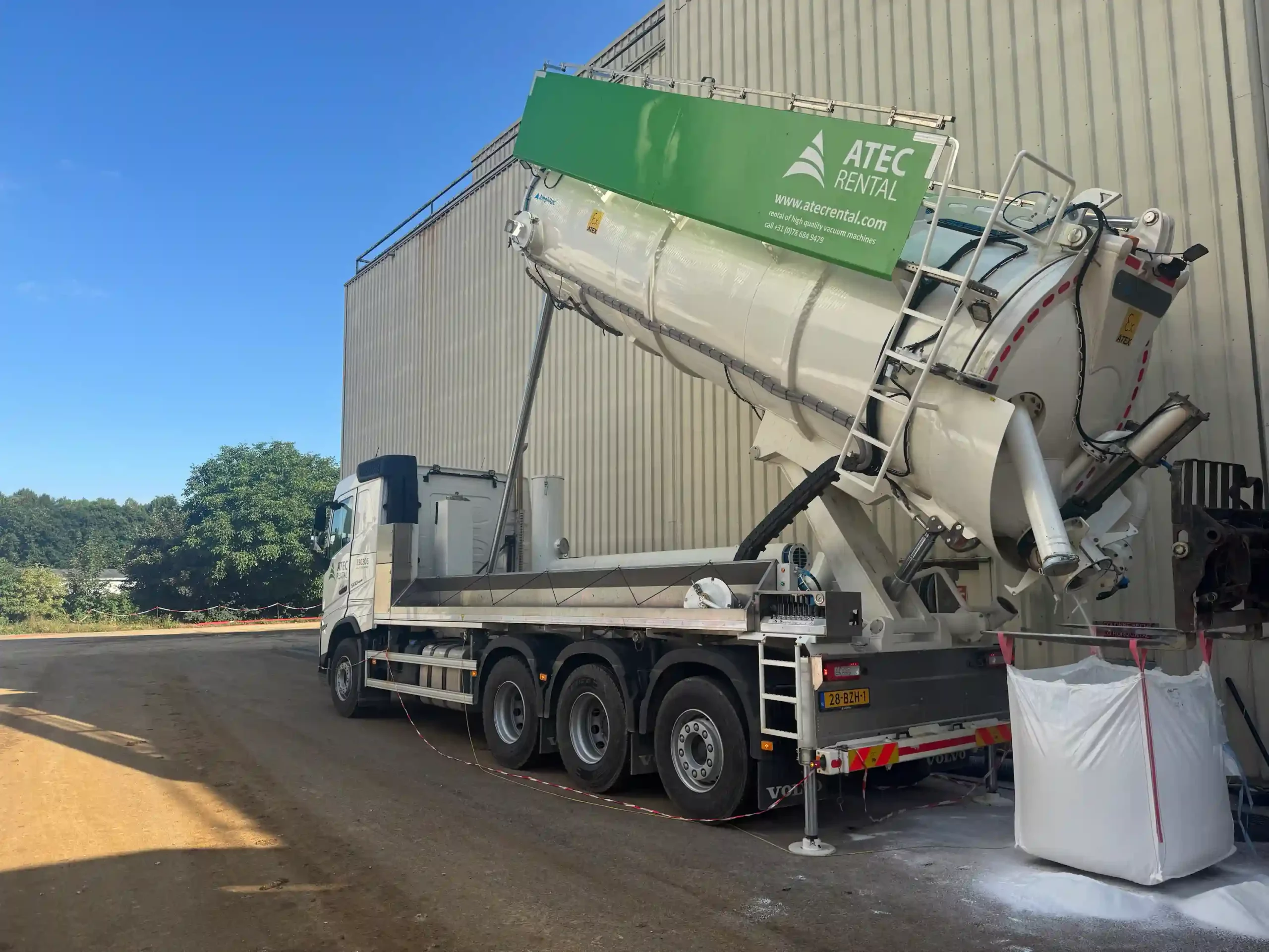 aspiration gravier toit d'immeuble